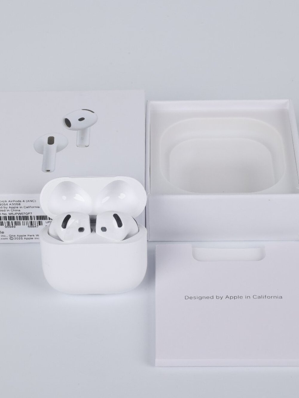AirPods Pro 3 Excellent Condition β
USB - C MagSafe Case, ANC